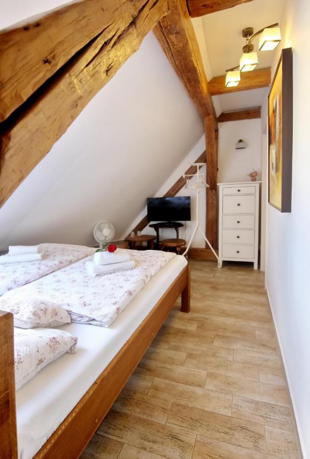 Apartament House Of Roses Kutná Hora Zewnętrze zdjęcie