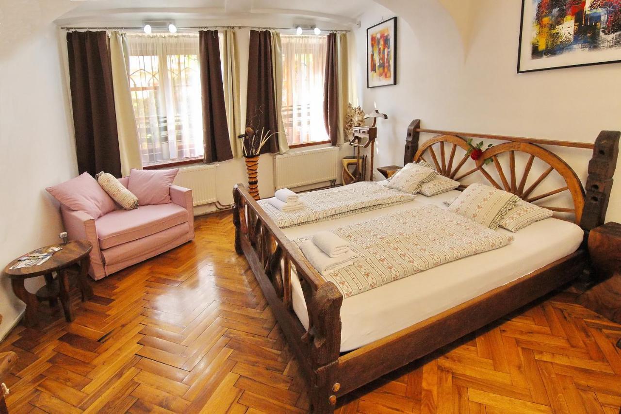 Apartament House Of Roses Kutná Hora Zewnętrze zdjęcie